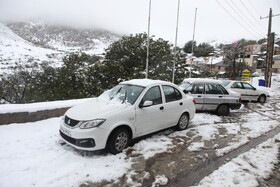 بارش برف در مناطق کوهستانی شهمیرزاد - استان سمنان