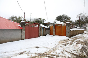 بارش برف در مناطق کوهستانی شهمیرزاد - استان سمنان