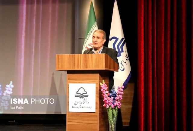 جشن معارفه دانشجویان جدیدالورود دانشگاه یاسوج برگزار شد