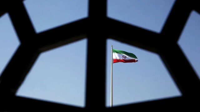 هویت را جدی بگیریم هویت را جدی بگیریم