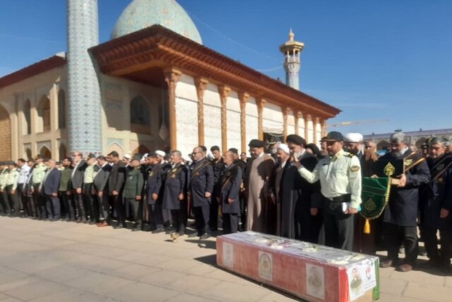 ورود پیکر شهید «علیرضا علیزاده» به فارس / سرباز وطن در زادگاهش آرام میگیرد