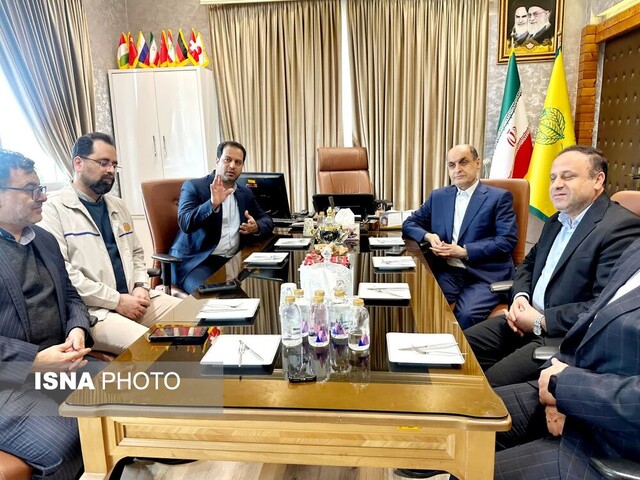 بازدید استاندار گیلان از مجتمع دخانیات بازدید استاندار گیلان از مجتمع دخانیات