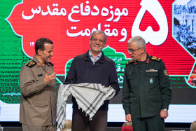 شهید سردار سرلشگر محمد باقری، رئیس ستاد کل نیروهای مسلح و مسعود پزشکیان، رئیس جمهوری