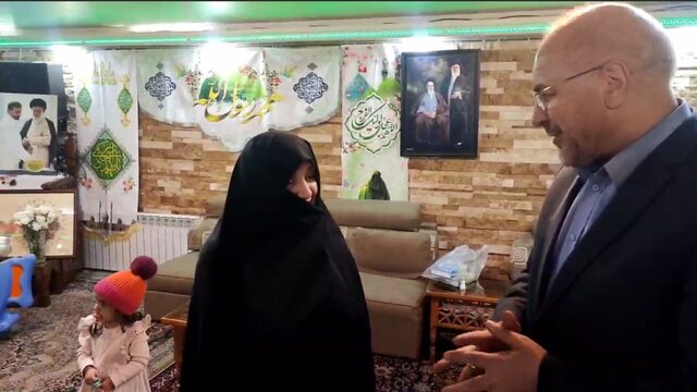 دیدار قالیباف با خانوادهٔ شهید طهرانیمقدم دیدار قالیباف با خانوادهٔ شهید طهرانیمقدم