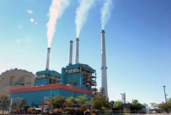 عکس تزئینی است. انتشار گاز سولفید هیدروژن در خوزستان/ لزوم مدیریت این گاز سمی