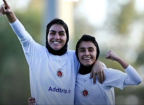 پیروزی خاتون بم در دربی فوتبال زنان پیروزی خاتون بم در دربی فوتبال زنان