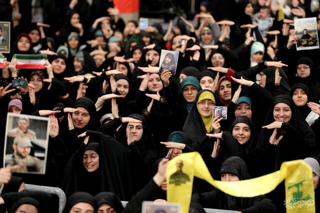 عکس/عمودی میآیید، افقی بر میگردید