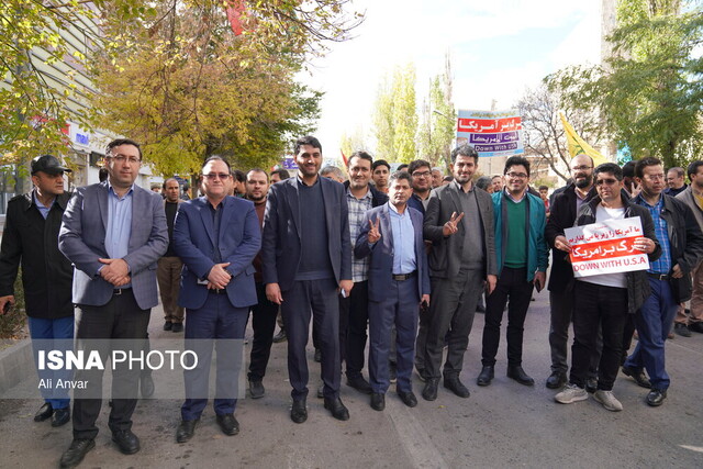 حضور کارکنان جهاد دانشگاهی اردبیل در راهپیمایی ۱۳ آبان