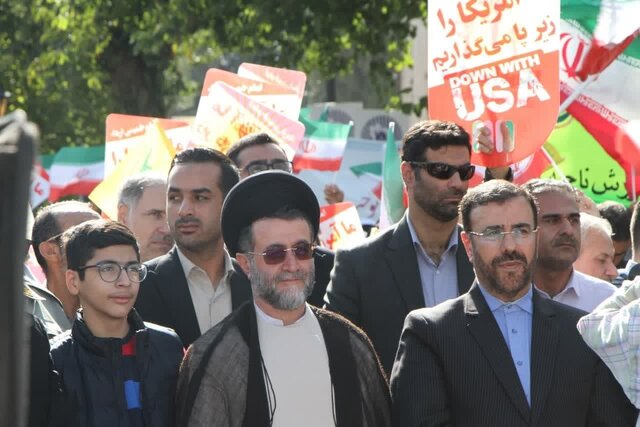 تلاش مردم و مسئولان تمام موانع را برمیدارد تلاش مردم و مسئولان تمام موانع را برمیدارد