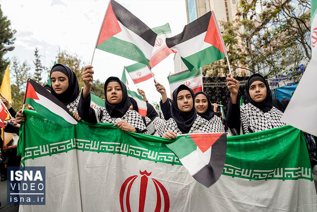 ویدیو/ ۱۳ آبان از نگاه دانشآموزان تهرانی ویدیو/ ۱۳ آبان از نگاه دانشآموزان تهرانی