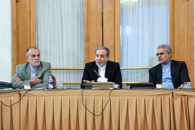 عراقچی در جلسه ستاد هماهنگی روابط اقتصادی خارجی تاکید عراقچی بر خنثیسازی و رفع شرافتمندانه تحریمها
