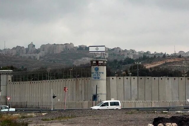 شهادت یک اسیر فلسطینی در زندان عوفر شهادت یک اسیر فلسطینی در زندان عوفر