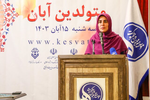 معاون امور هنری: همراه و در کنار شما هنرمندان میایستم