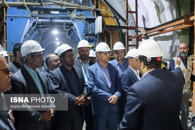 بازدید استاندار خراسان رضوی از پروژههای عمرانی مشهد و گلبهار