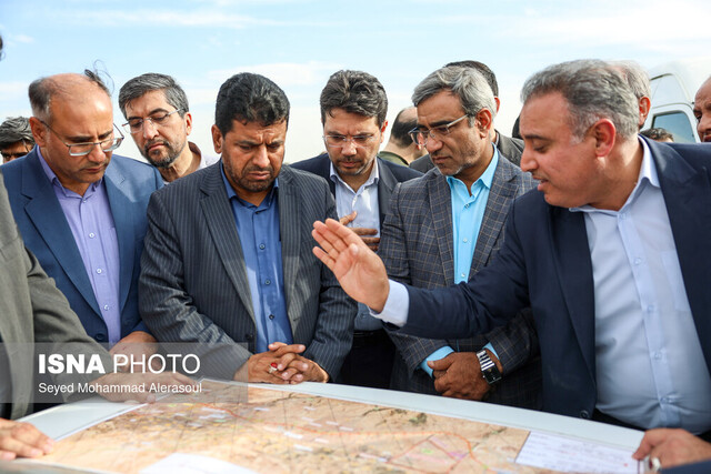 بازدید استاندار خراسان رضوی از پروژههای عمرانی مشهد و گلبهار