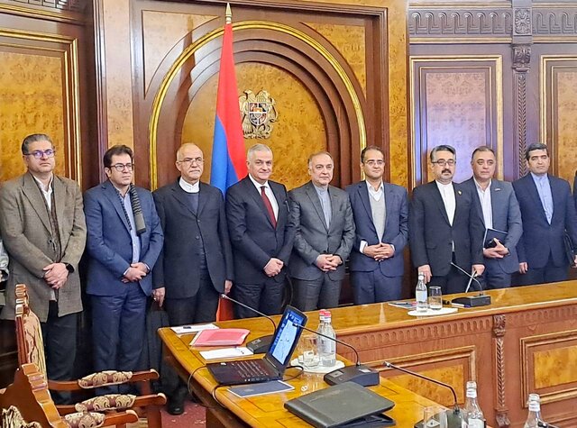 آشنایی با ارمنستان در یک تور رسانهای آشنایی با ارمنستان در یک تور رسانهای