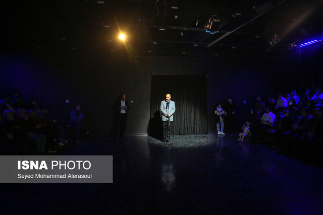 عکس از آرشیو مشارکت چشمگیر نسل جوان در سی و چهارمین جشنواره تئاتر خراسان رضوی