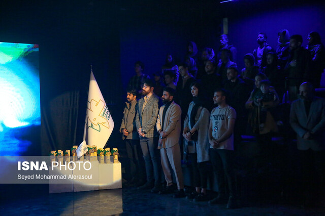 عکس از آرشیو قطار سی و چهارمین جشنواره تئاتر خراسان رضوی به ایستگاه پایانی رسید