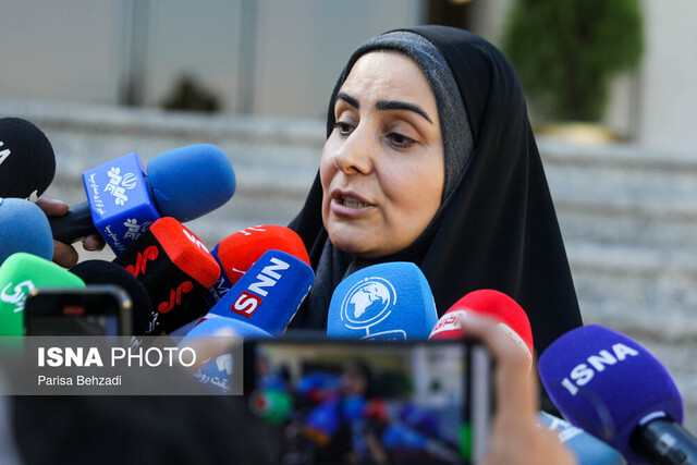 وزیر راه و شهرسازی: تعیین نرخ بلیط هواپیما بر عهده دولت نیست وزیر راه و شهرسازی: تعیین نرخ بلیط هواپیما بر عهده دولت نیست