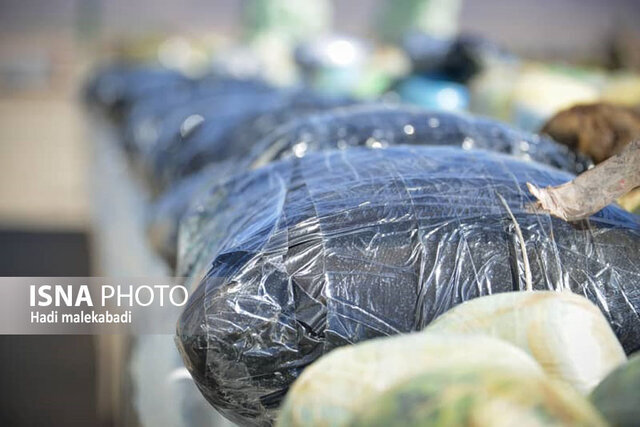 کشف ۱۶۵ کیلوگرم تریاک در پوشش بار گوجه فرنگی کشف ۱۶۵ کیلوگرم تریاک در پوشش بار گوجه فرنگی