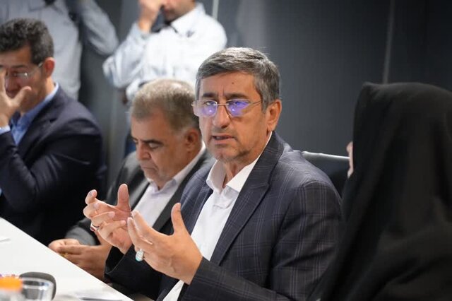 تمام ظرفیتهای لرستان را آماده ارائه به سرمایهگذاری بخش خصوصی کردیم تمام ظرفیتهای لرستان را آماده ارائه به سرمایهگذاری بخش خصوصی کردیم