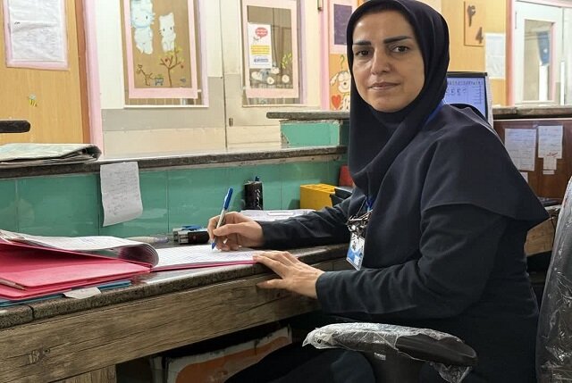 اگر به عقب برگردم باز هم شغل پرستاری را انتخاب میکنم