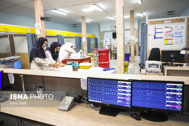 عکس آرشیوی است. مجوز استخدام ۲۷۰۰۰ نیرو در وزارت بهداشت / ۹۵۰۰ پرستار جدید جذب میشوند