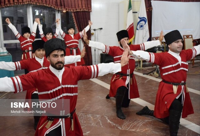 فعالان عرصه گردشگری شهرستان مرزی آستارا تجلیل شدند