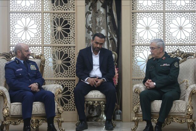 رئیس ستاد کل نیروهای مسلح عربستان با سرلشکر باقری دیدار کرد - ایسنا