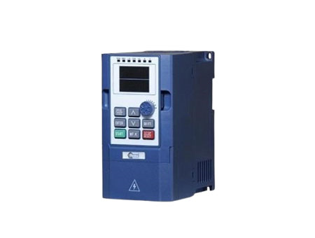 کاهش هزینه‌های انرژی در صنایع با استفاده از اینورتر پنتاکس