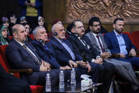 کرامت انسانی قابل معامله و چانه‌زنی نیست