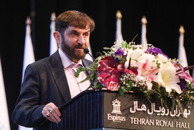 مدیران عالی رتبه برای تغییر شرایط کشور، باید ذهنیتشان را تغییر دهند