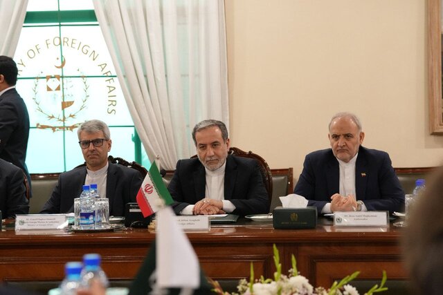 عراقچی: تروریستها در مرزهای ایران و پاکستان به اسرائیل وابسته هستند