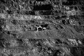 سنگان؛ بزرگترین معدن سنگ آهن در خاورمیانه