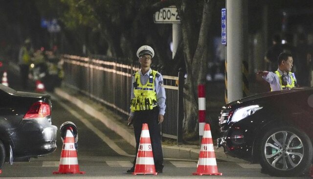 عکس: آسوشیتدپرس برخورد خودرو با جمعیت در چین با بیش از ۲۰ زخمی؛ راننده بازداشت شد