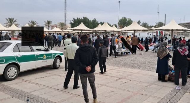ساماندهی دلالان در پایانه مرزی مهران و برخورد با فروشندگان غیرمجاز ارز ساماندهی دلالان در پایانه مرزی مهران و برخورد با فروشندگان غیرمجاز ارز