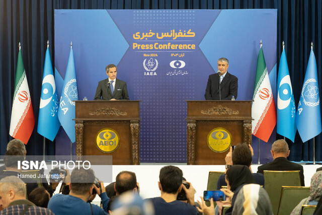 وفاق راهبردی در برابر سنگاندازی غرب