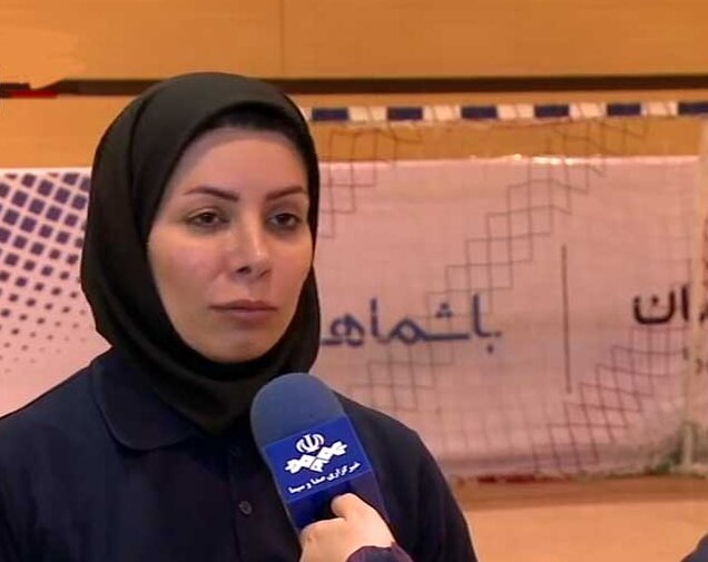 سرمربی تیم فوتبال زنان فولاد: نیم نگاهی به لیگ برتر داریم سرمربی تیم فوتبال زنان فولاد: نیم نگاهی به لیگ برتر داریم