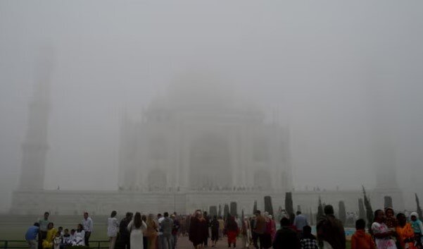 عکس: رویترز آلودگی هوا در «دهلی» هند؛ فعالیت حضوری مدارس ابتدایی تا اطلاع ثانوی ممنوع شد