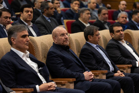 محمدباقر قالیباف، رئیس مجلس شورای اسلامی در همایش تامین مالی تولید، از بنگاهداری به بنگاهسازی