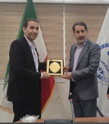 سرویسهای متخاصم بهدنبال آسیبزدن به سرمایههای حیاتی و نیروی متخصص کشور هستند سرویسهای متخاصم بهدنبال آسیبزدن به سرمایههای حیاتی و نیروی متخصص کشور هستند