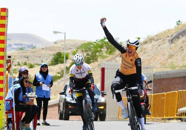 انصراف دختر تاریخساز از مسابقات دوچرخه سواری قهرمانی آسیا ۲۰۲۵ انصراف دختر تاریخساز از مسابقات دوچرخه سواری قهرمانی آسیا ۲۰۲۵