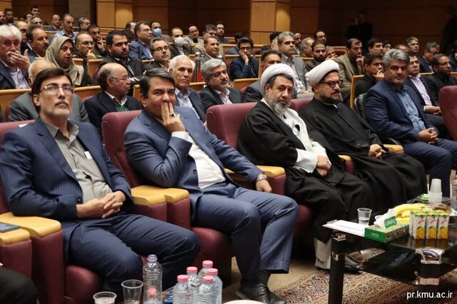 مراسم معارفه سرپرست دانشگاه علوم پزشکی کرمان برگزار شد مراسم معارفه سرپرست دانشگاه علوم پزشکی کرمان برگزار شد