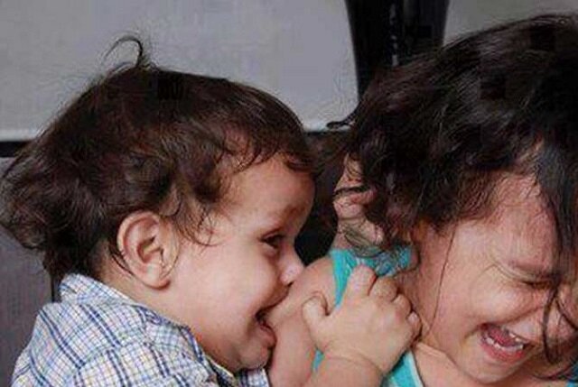 چرا برخی از کودکان گاز میگیرند؟