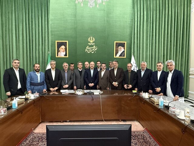 ضرورت استفاده از ظرفیت نمایندگان اهل سنت برای گسترش روابط بین دولتهای مسلمان ضرورت استفاده از ظرفیت نمایندگان اهل سنت برای گسترش روابط بین دولتهای مسلمان