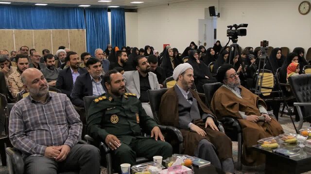 «شبهای زیبا» در مسجد مقدس جمکران رونمایی شد + عکس