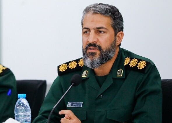 بسیج اجازه ندهد مردم جامعه پراکنده شوند/ باید همانند دوره جنگ از بحران عبور کنیم بسیج اجازه ندهد مردم جامعه پراکنده شوند/ باید همانند دوره جنگ از بحران عبور کنیم