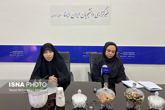 با نگاه شایستهسالاری، به زنان میدان دهیم