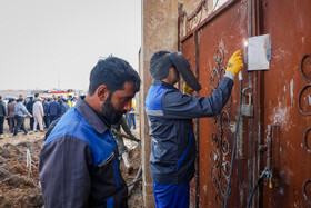 برخورد با انشعابات غیرمجاز آب در روستای گمیزدر - مشهد