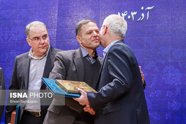 زنجانیها در انتظار تحقق وعدههای «صادقی»